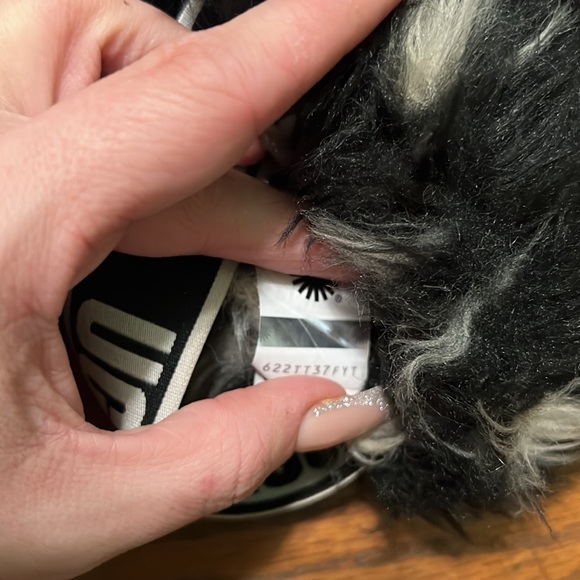 Ugg Oh Yeah - Picture 3 of 4